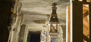 La salle des colonnes qui se trouve dans les caves Ackerman